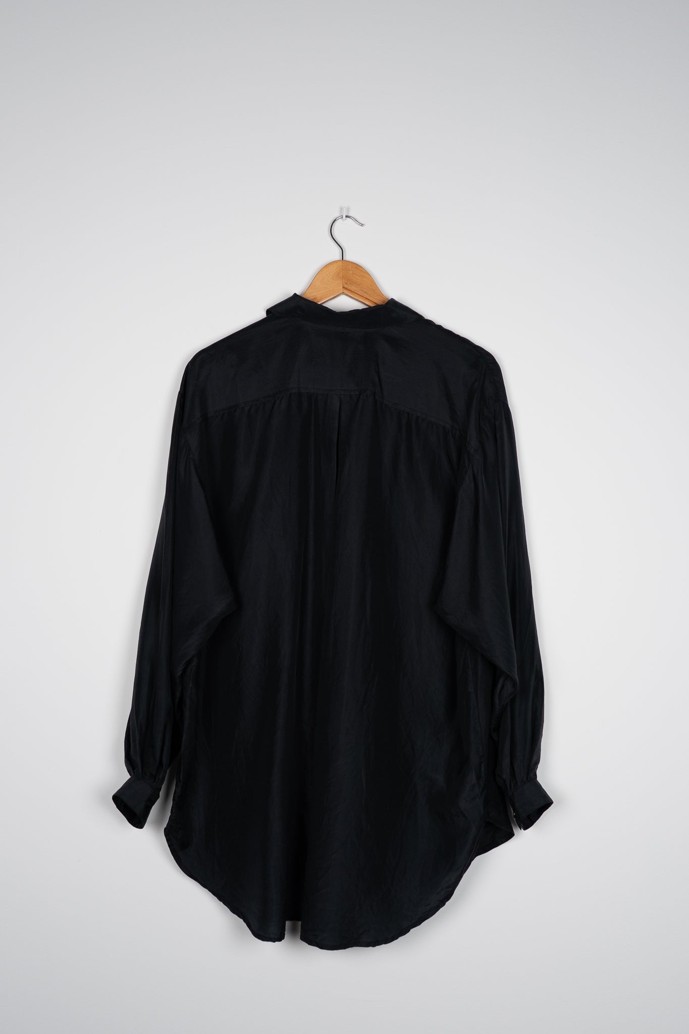 Silk shirt (40-42)