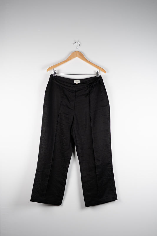 Light trousers (38-40)